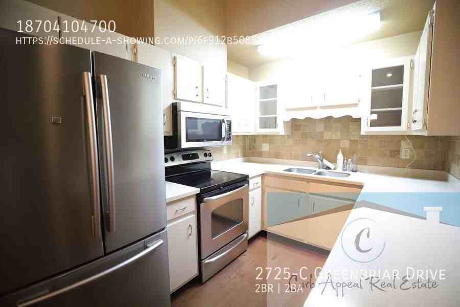2725 Greenbriar Dr Apt C - Photo 7 of 23
