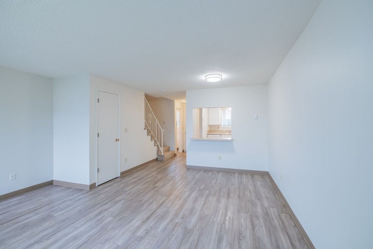 2728 Lancaster Dr Se #14 - Photo 2 of 15