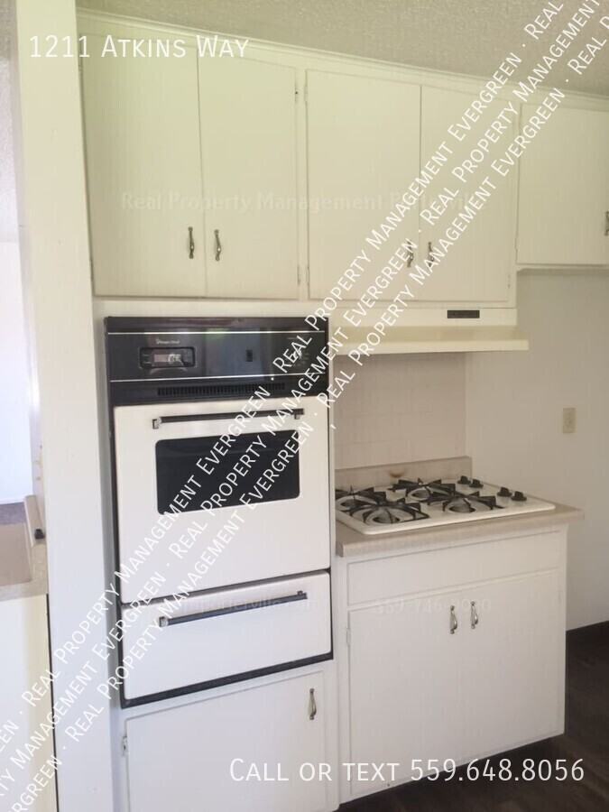 1211 Atkins Way - Photo 6 of 17