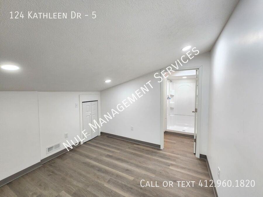 KATHLEEN & #5 - Photo 3 of 7