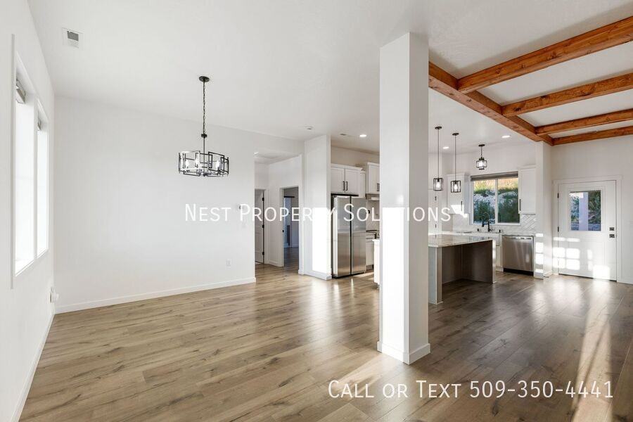 351 Stacy Dr Se - Photo 7 of 48