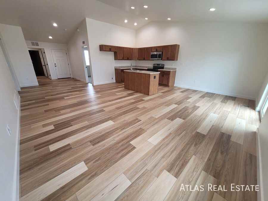 827 S Laurue Dr - Photo 6 of 22