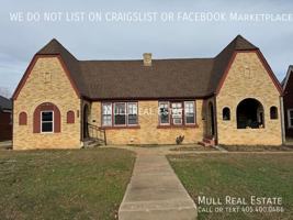 featured image of 825 Ne 24th St