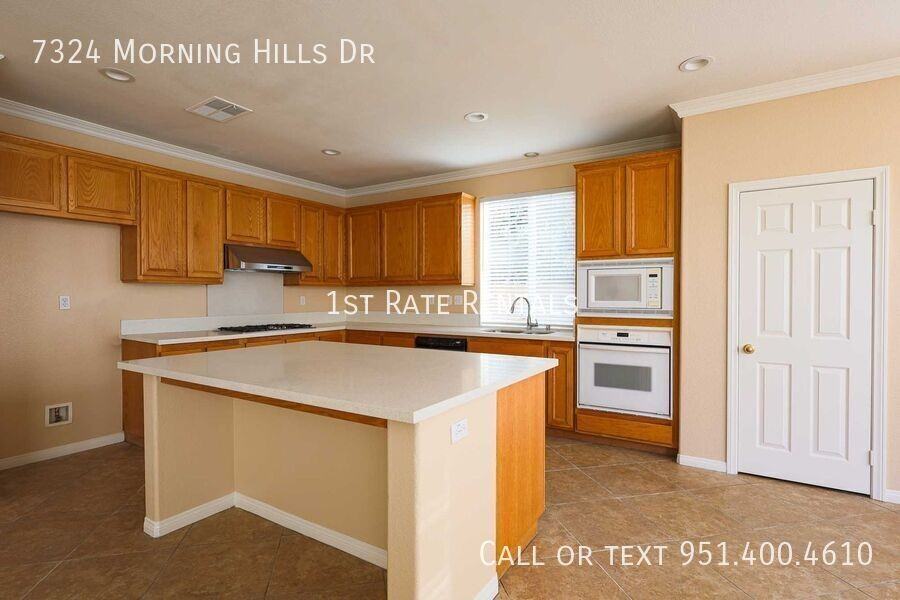 7324 Morning Hills Dr - Photo 4 of 17