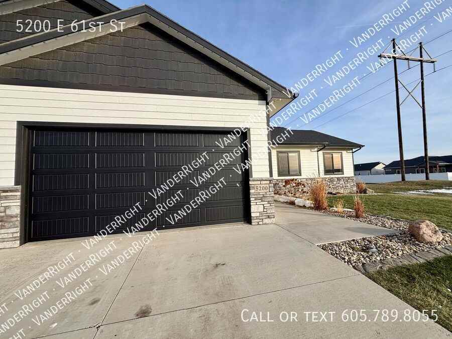 5200 E 61st St - Photo 2 of 31