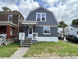 featured image of 301 E 21st St