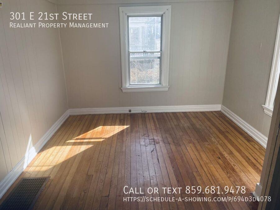 301 E 21st St - Photo 6 of 11