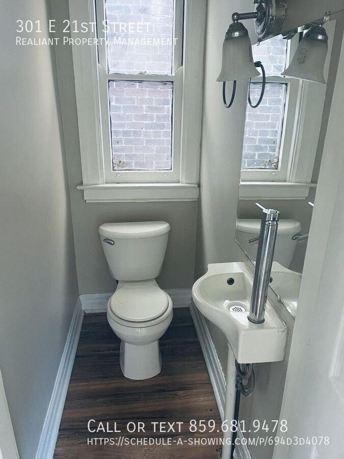 301 E 21st St - Photo 7 of 11