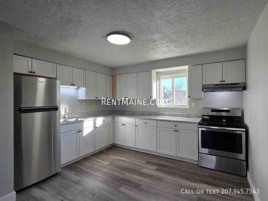 8 Hillside Ln #5 - Photo 2 of 20