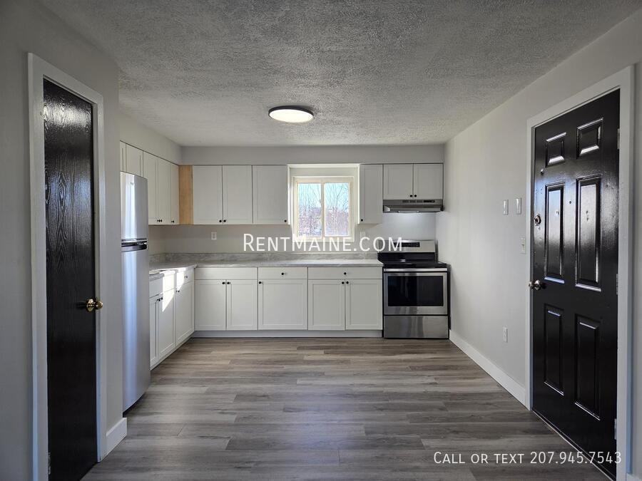 8 Hillside Ln #5 - Photo 4 of 20