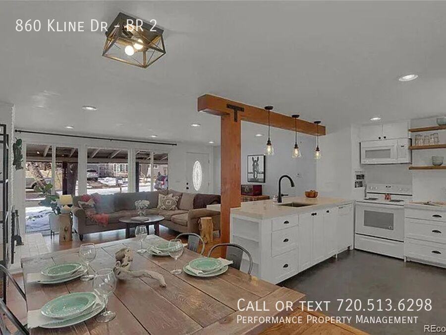 860 Kline Dr - Photo 2 of 11