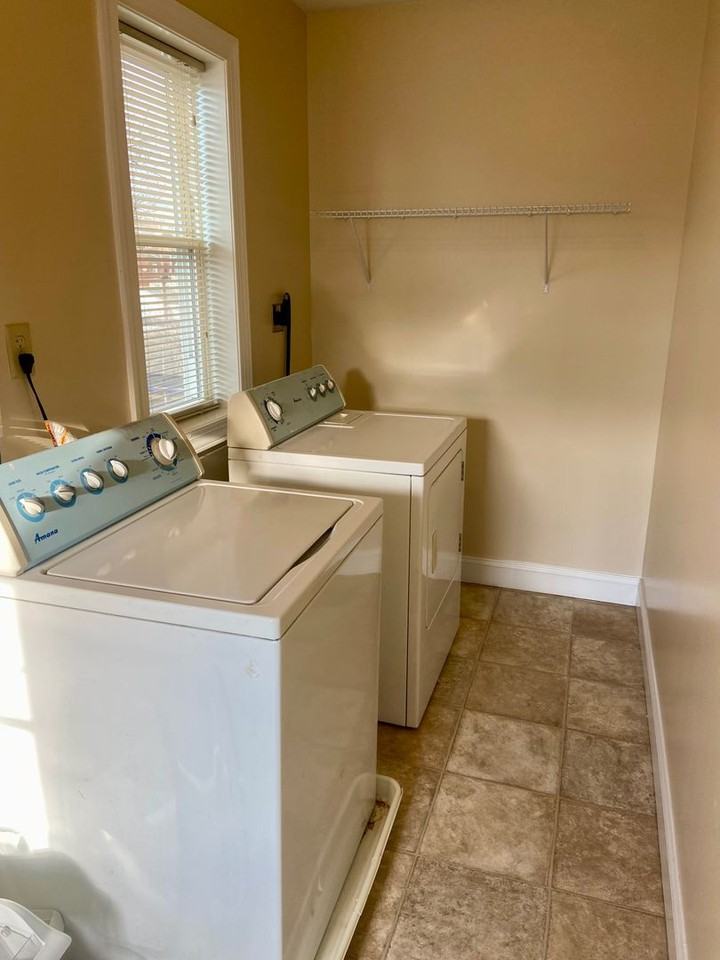 147 Herman Ave #2ndFL - Photo 3 of 10