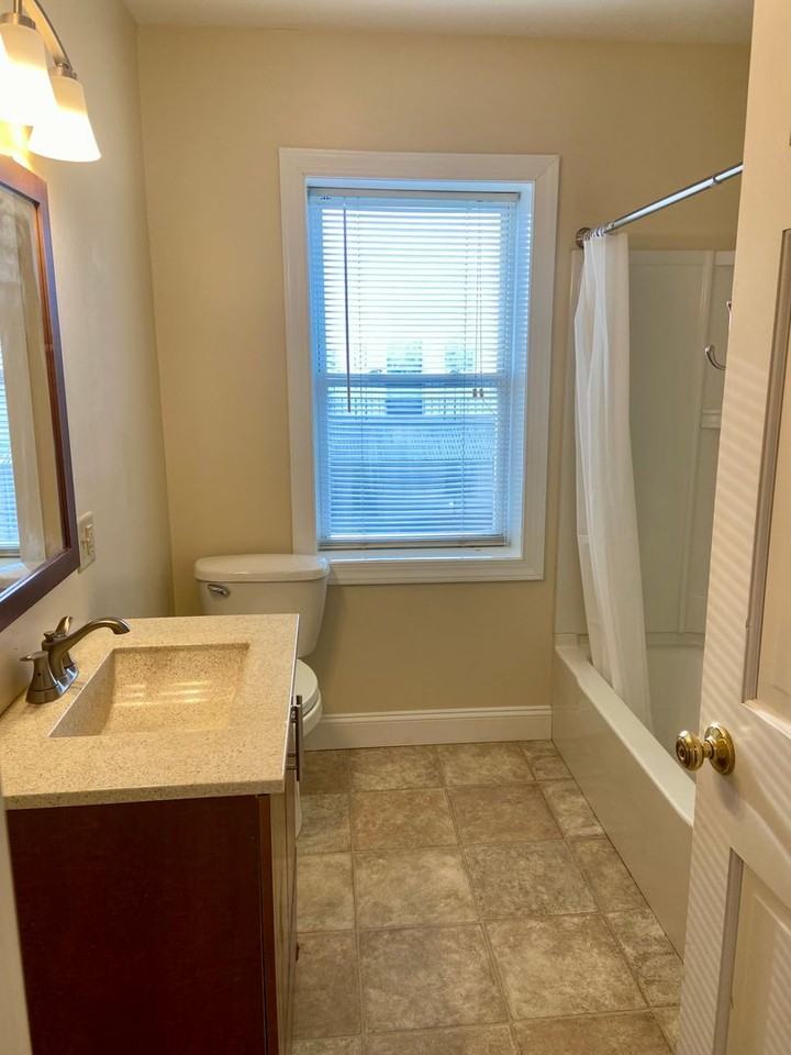 147 Herman Ave #2ndFL - Photo 6 of 10