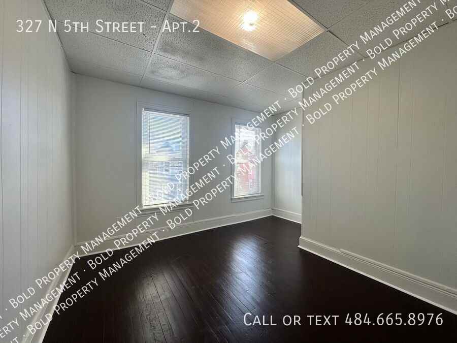 327 N 5th St #2 - Photo 7 of 9