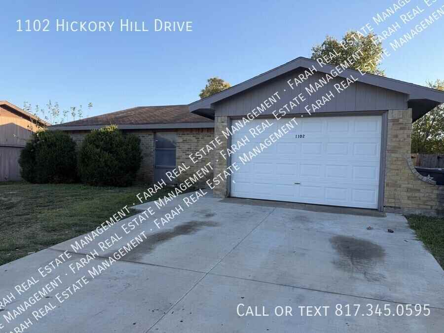 1102 Hickory Hill Dr - Photo 2 of 28