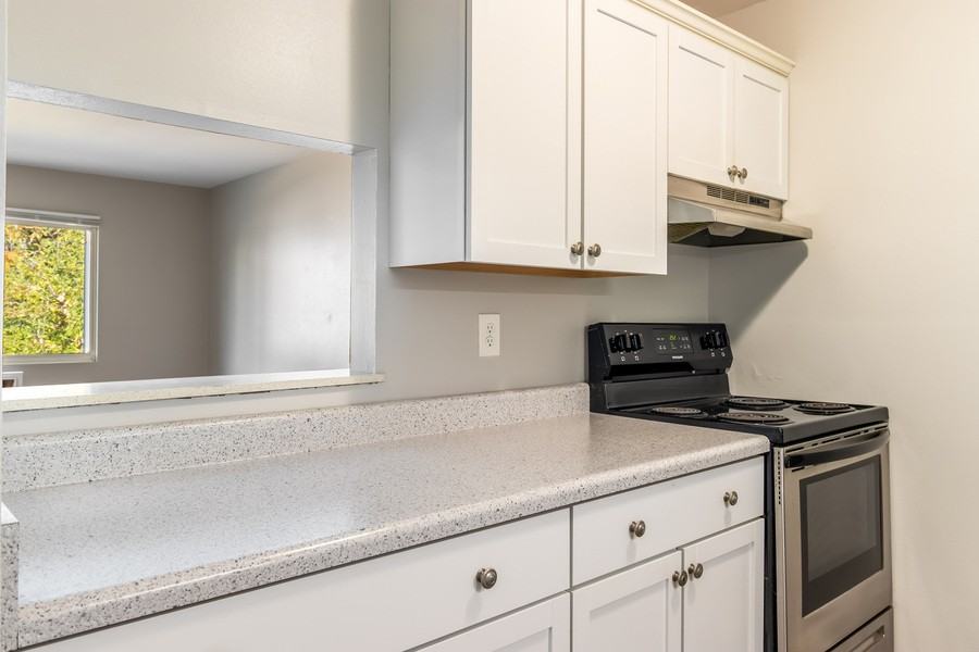 2310 E Webster Pl #102 - Photo 5 of 12