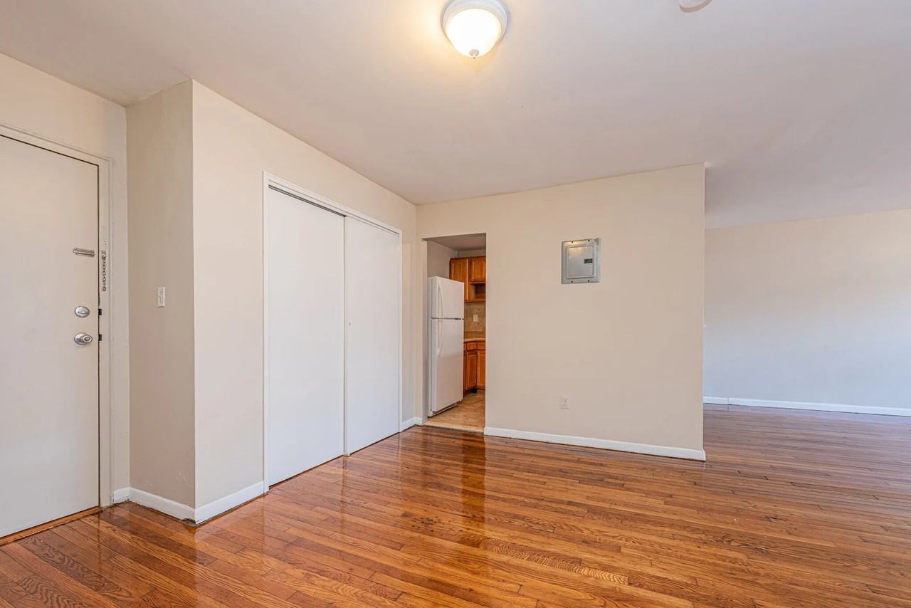 361-369 Park Ave #A1 - Photo 5 of 6