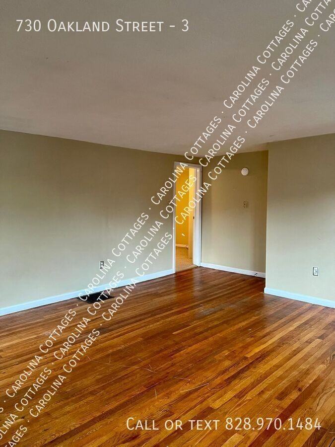 730 Oakland St #3 - Photo 2 of 8