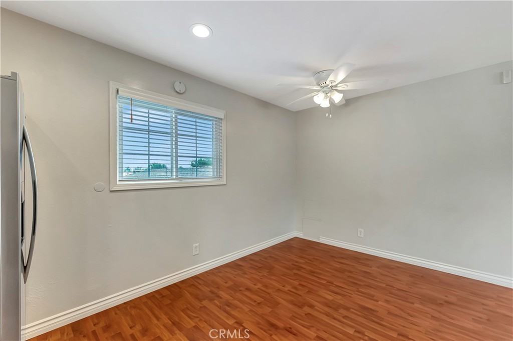 605 20th St #605C - Photo 3 of 25