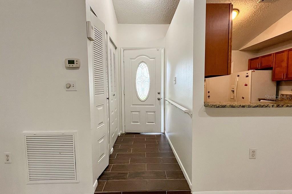 10 York Ct #10 - Photo 7 of 26