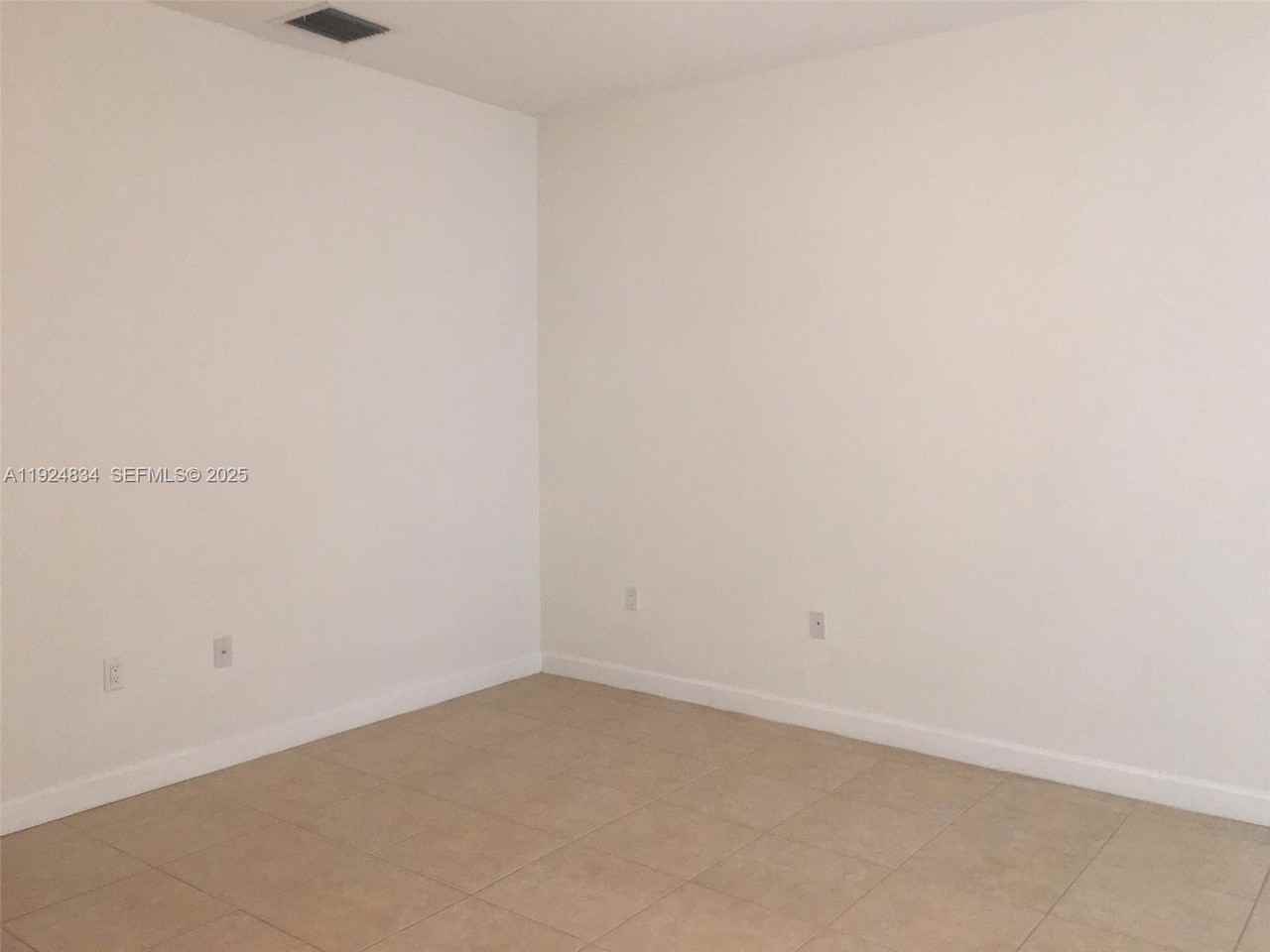 7540 Nw 114th Pl #7540-7540 - Photo 2 of 21