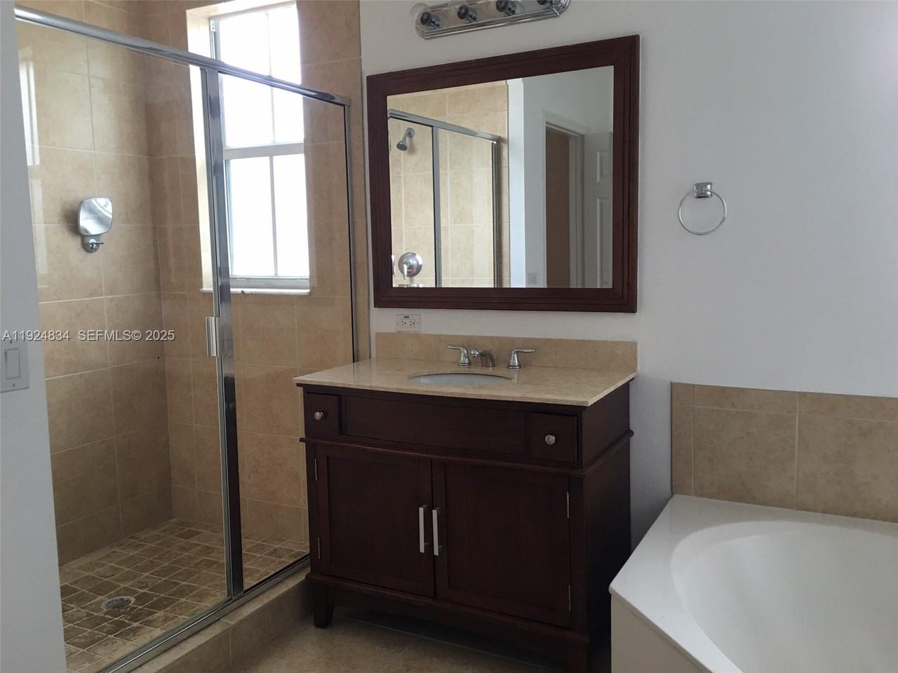 7540 Nw 114th Pl #7540-7540 - Photo 5 of 21