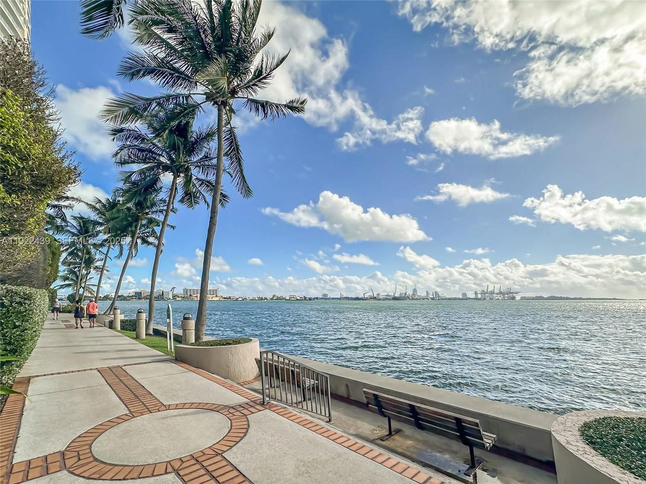 Brickell Ave #540-1800 - Photo 3 of 19