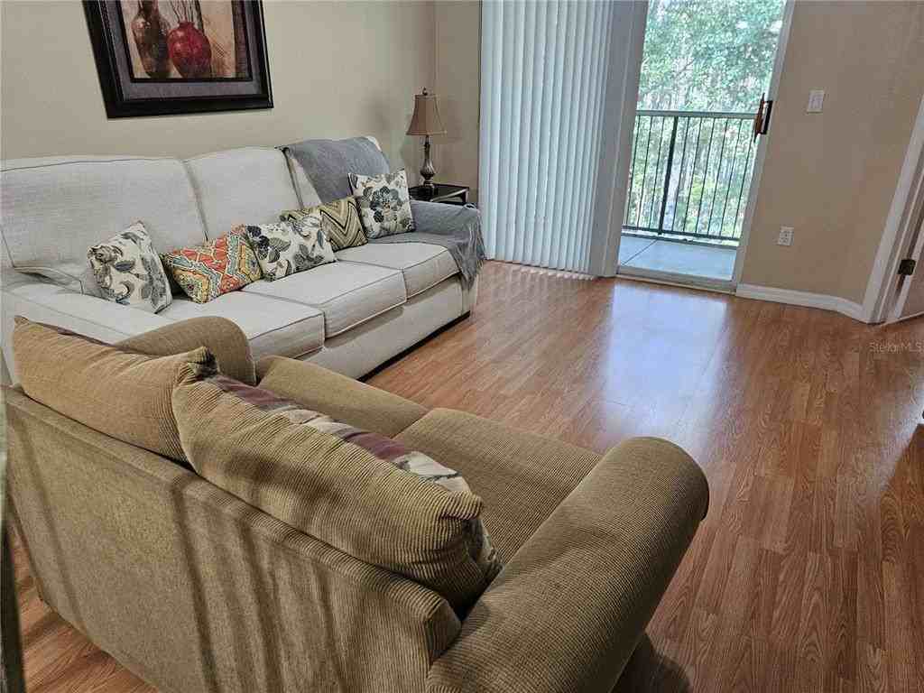 8815 Grand Palms Cir #8815B - Photo 4 of 20