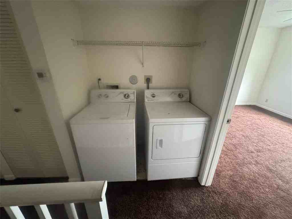 2845 Ne 15th St #2845 - Photo 7 of 9