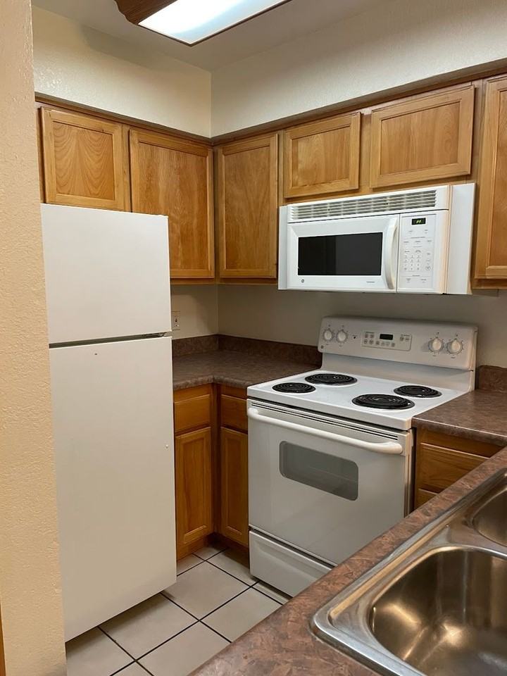 2909 Huntington Blvd #126 - Photo 5 of 10