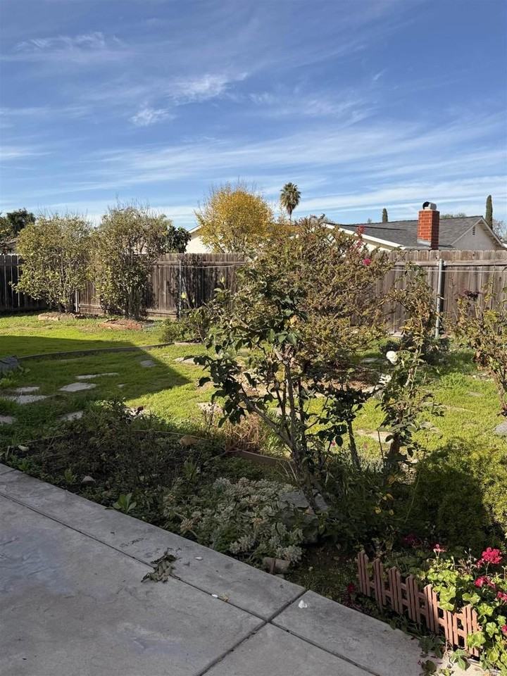 8490 Flanders Dr #8490 - Photo 4 of 8