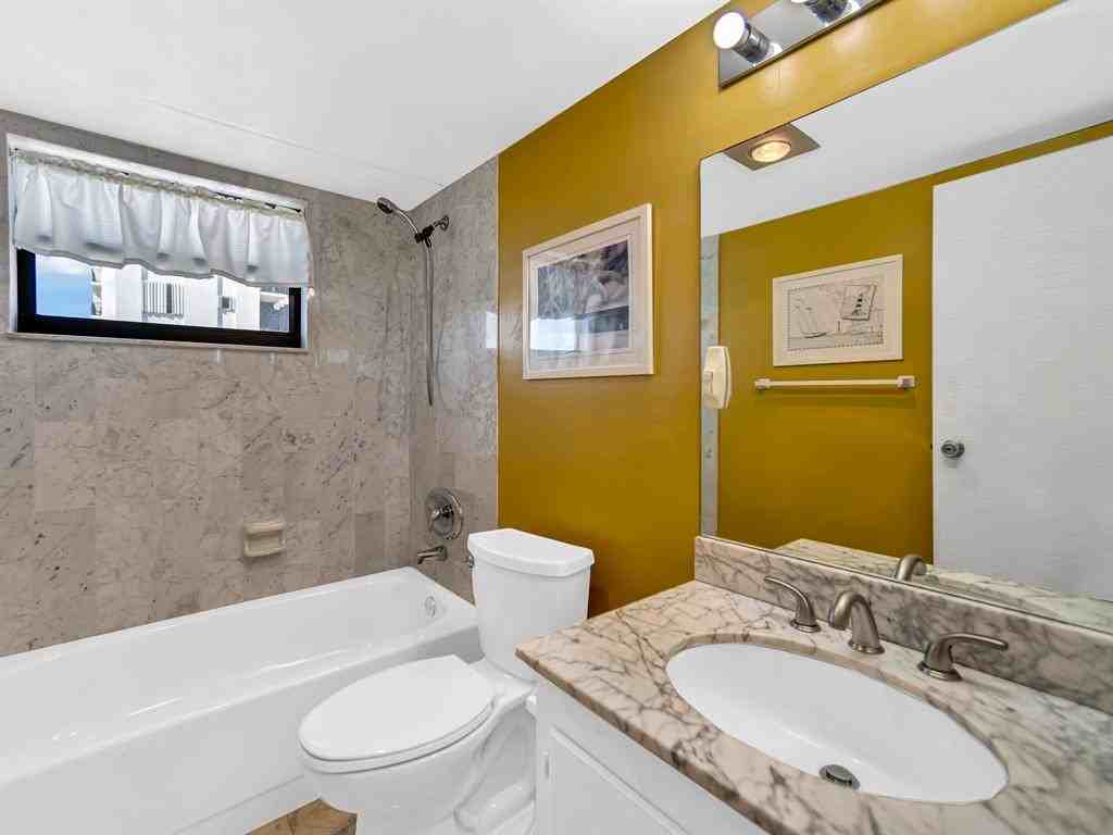 2301 S Ocean Dr #2301-1505 - Photo 4 of 18