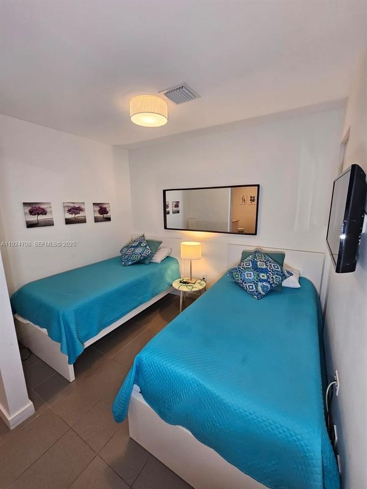 1600 Ne 1st Ave #1600-3701 - Photo 7 of 27