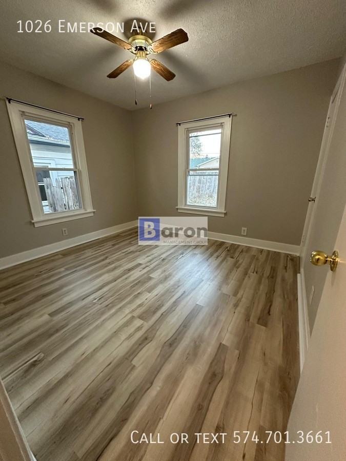 1026 Emerson Ave - Photo 2 of 17