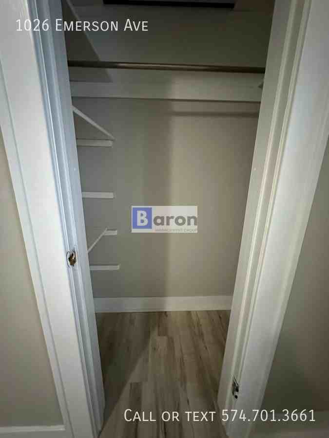 1026 Emerson Ave - Photo 3 of 17