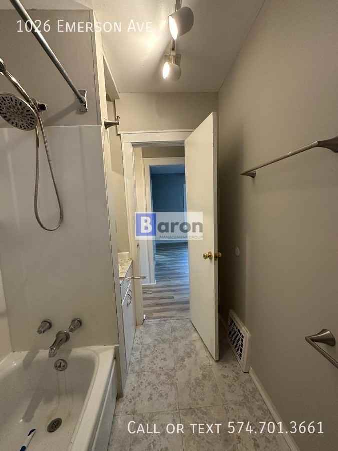 1026 Emerson Ave - Photo 7 of 17
