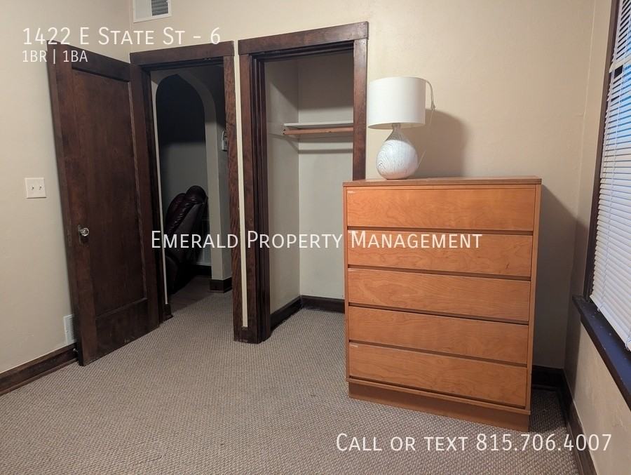 1422 E State St #6 - Photo 6 of 9