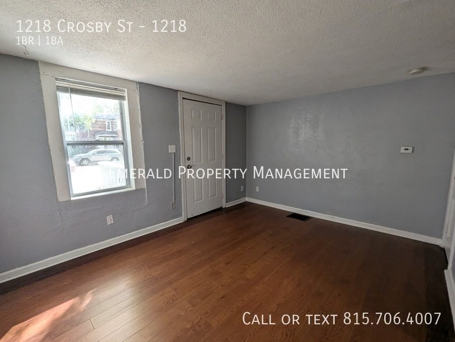 1218 Crosby St #1218 - Photo 2 of 10