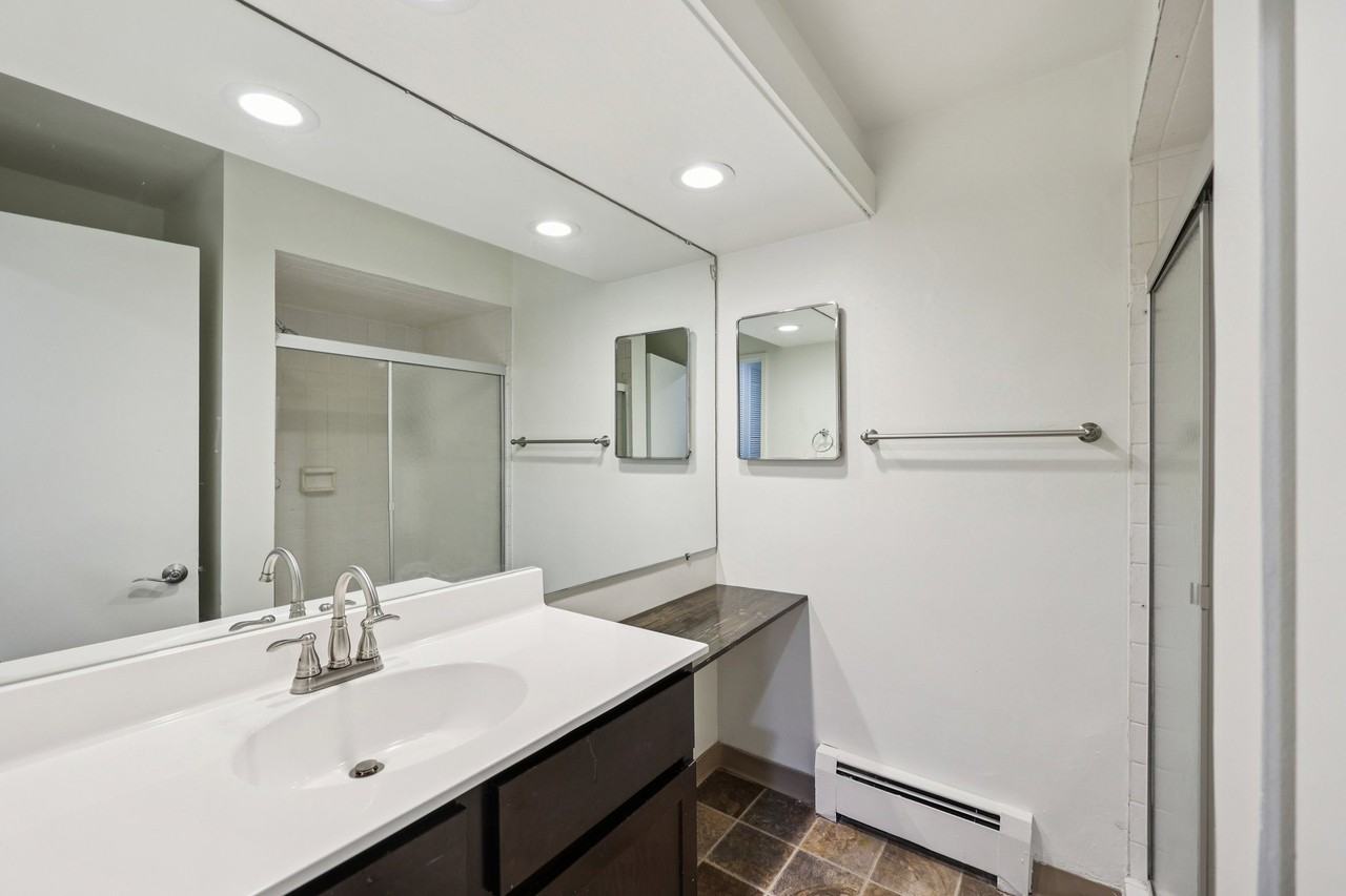 Lexington Hills Apartments - Photo 6 of 49