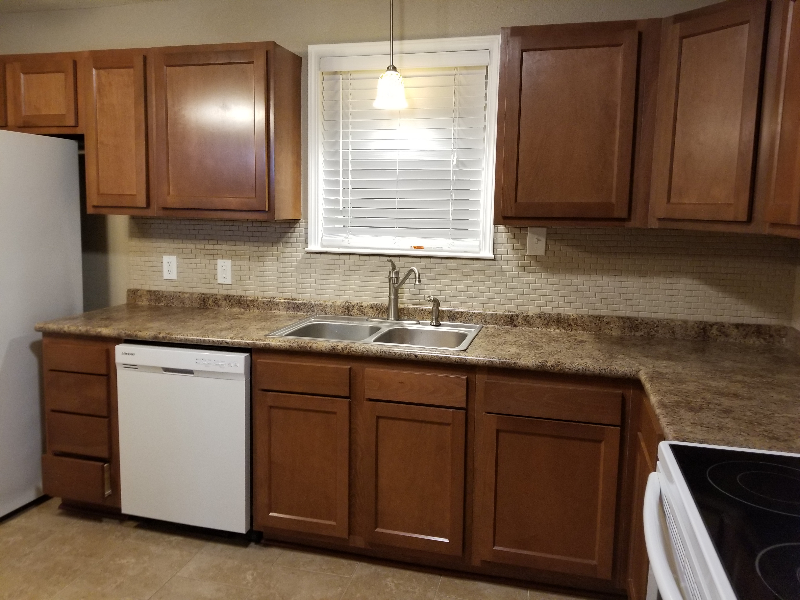 413 Pine St - Photo 3 of 26