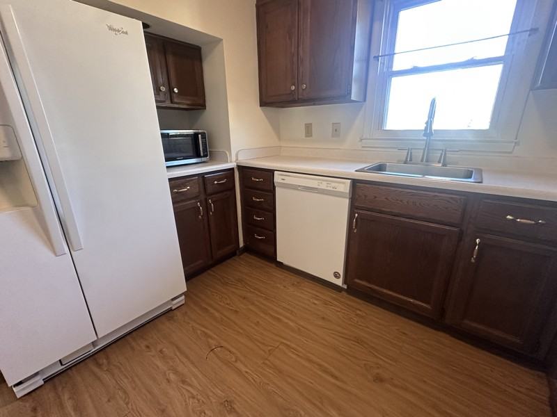 8506 Izard St - Photo 6 of 28