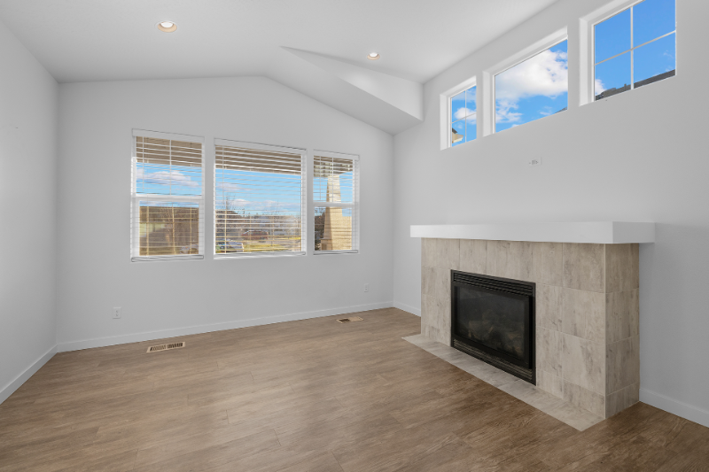 3041 W Pascal Dr - Photo 4 of 27