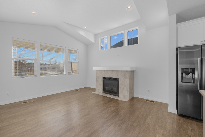 3041 W Pascal Dr - Photo 5 of 27