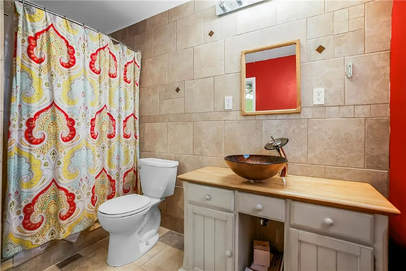 10310 Nall Ave - Photo 2 of 3