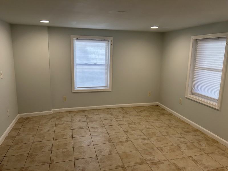 5313 Flanders Ave - Photo 3 of 20