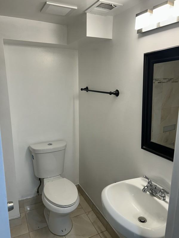 5313 Flanders Ave - Photo 6 of 20