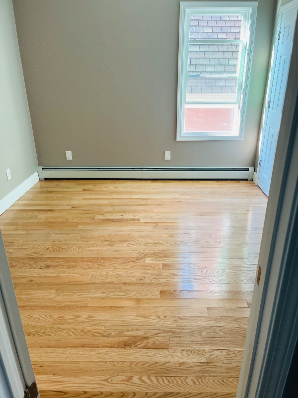 1051 Broad St #2nd - Photo 4 of 8