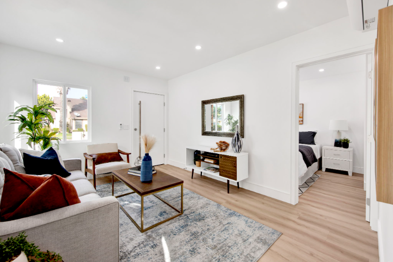 2348 E Poppy St - Photo 3 of 8