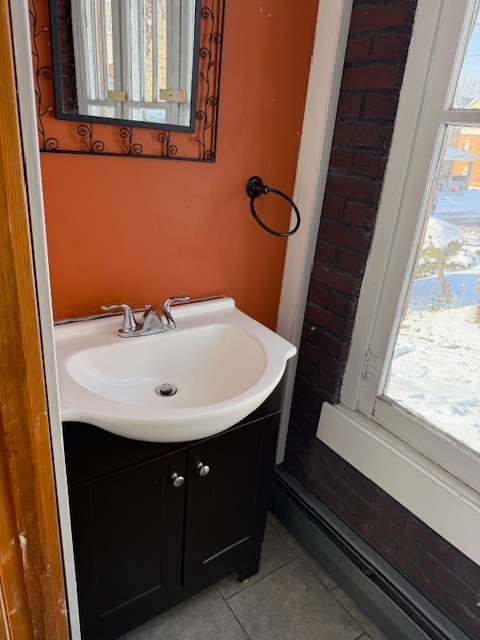 1220 Woodmont Ave - Photo 5 of 10