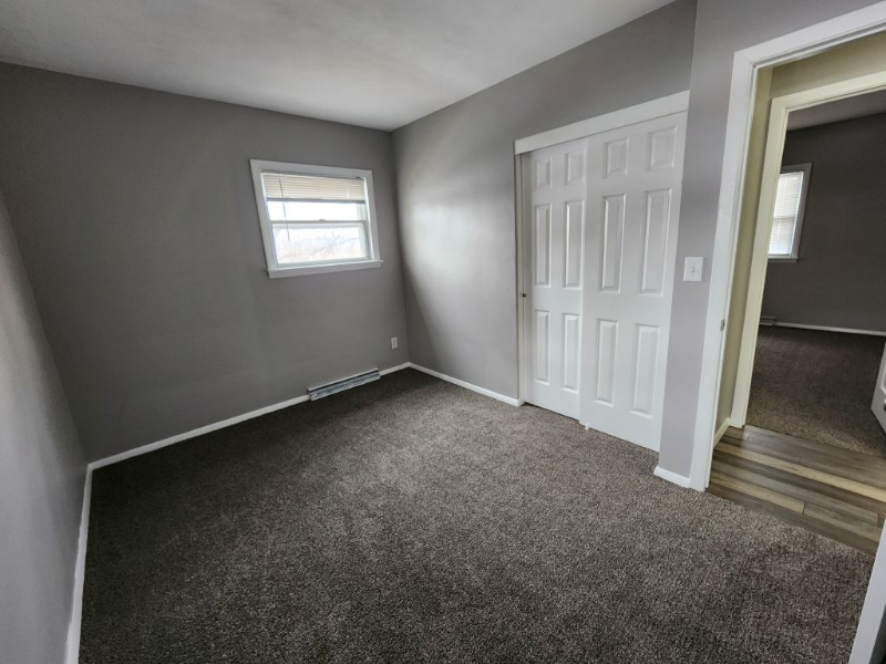 2715 Farragut Pl - Photo 3 of 8